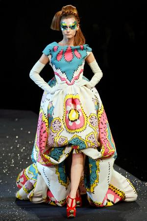 Le ptit défi du 7 septembre : John Galliano Le ptit défi du 7 septembre : John Galliano