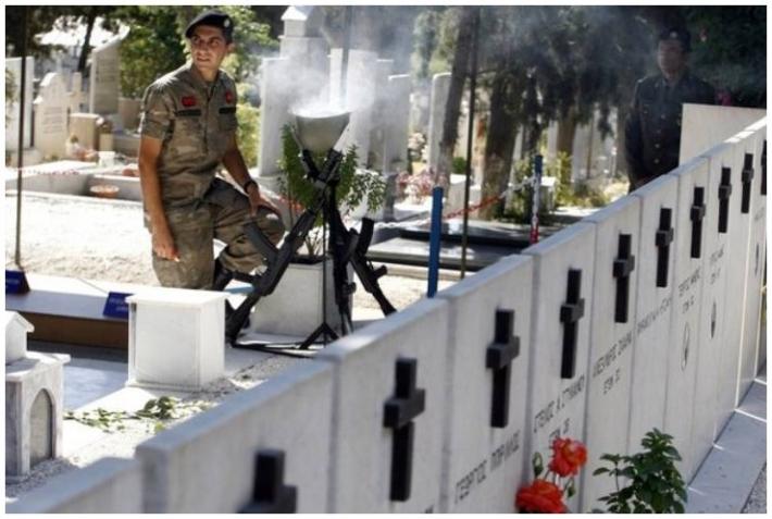 La photo du jour : Chypre, bientôt 40 ans d'occupation turque Soldat chypriote.jpg