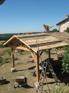 Auvent qu'on va appeler préau ? Auvent qu'on va appeler préau ?