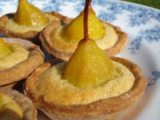 Tartelettes amandines aux poires de la Saint-Jean, pour Culinoversion