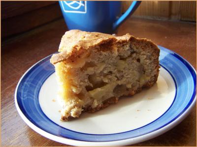 Gâteau aux pommes, canelle et fruits secs