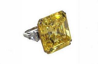 Un Diamant jaune vendu 7 millions d'euros