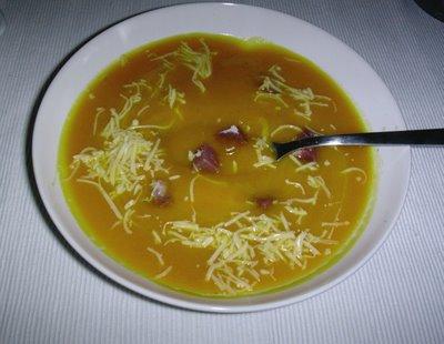 Velouté de potimarron au jambon de sanglier