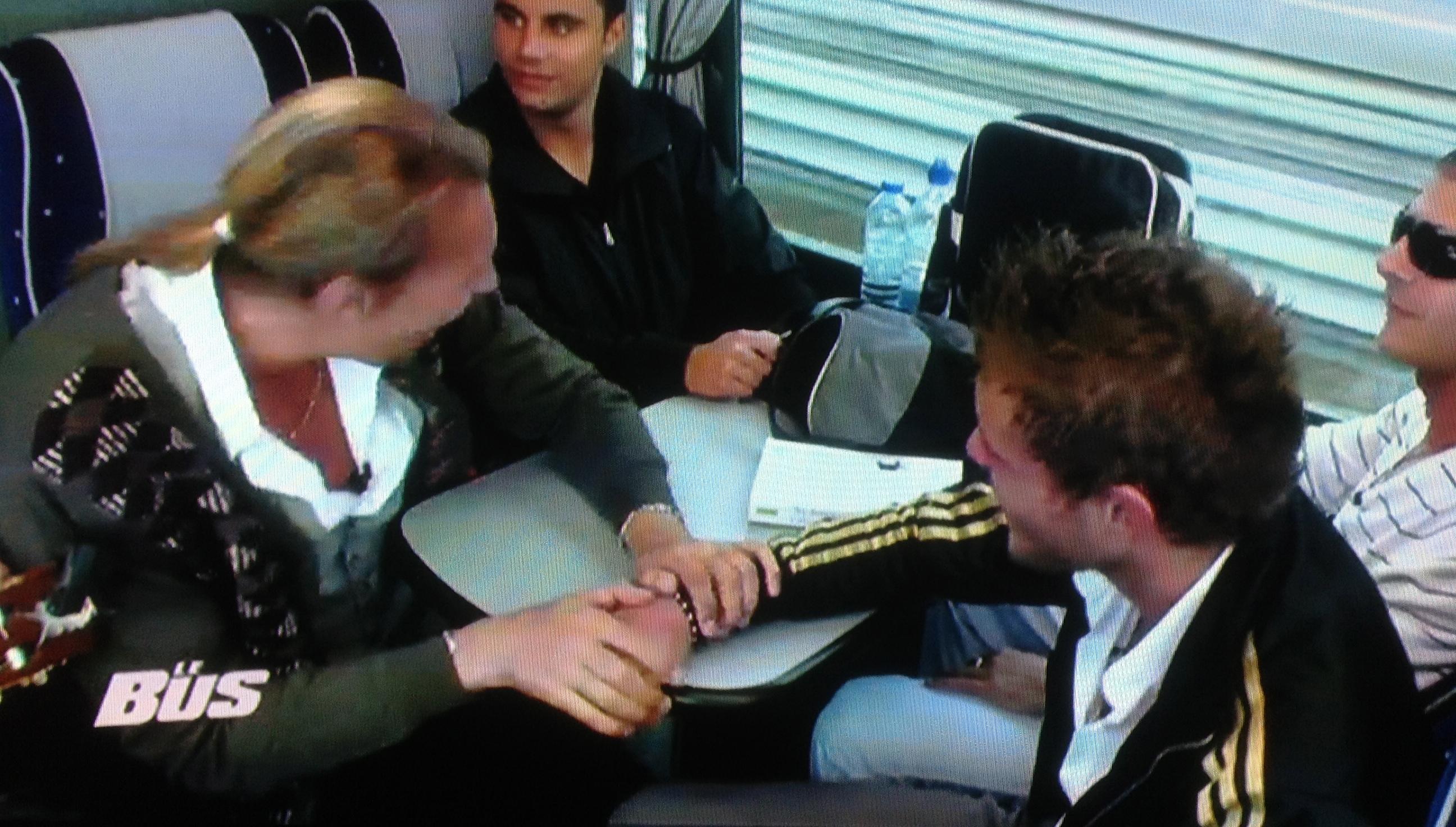 Fryd drague Romain Le Bus Le Bus sur M6 : premières impressions