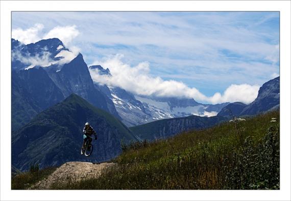 Un peu d'altitude... Montagne, Alpes, Pyrénées, Les Deux Alpes, Les 2 Alpes, VTT, Randonnée, Hélicoptère