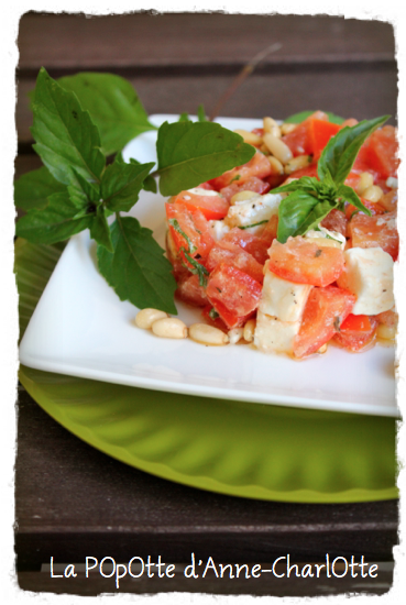 Tartare TOmate Féta aux PignOns de Pin Tartare TOmate Féta aux PignOns de Pin