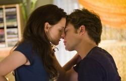 twilight-kiss Kristen Stewart trompe Robert Pattinson avec un homme marié !