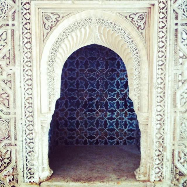 VOYAGE ANDALOU: SPLENDEURS DE L'ALHAMBRA PAR HAYLEY VOYAGE ANDALOU: SPLENDEURS DE L'ALHAMBRA PAR HAYLEY