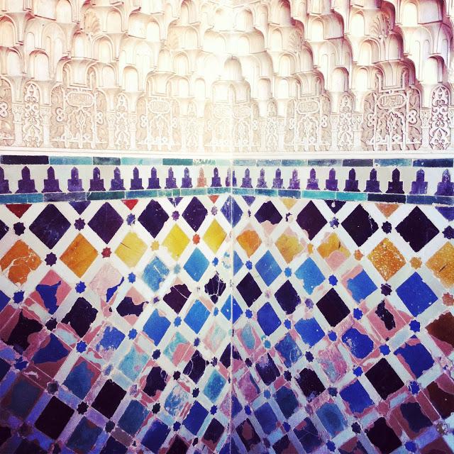 VOYAGE ANDALOU: SPLENDEURS DE L'ALHAMBRA PAR HAYLEY VOYAGE ANDALOU: SPLENDEURS DE L'ALHAMBRA PAR HAYLEY