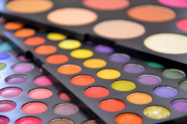 Ma nouvelle palette: 183 SUPER COLOR RANGER de chez Fraulein38. 97.jpg