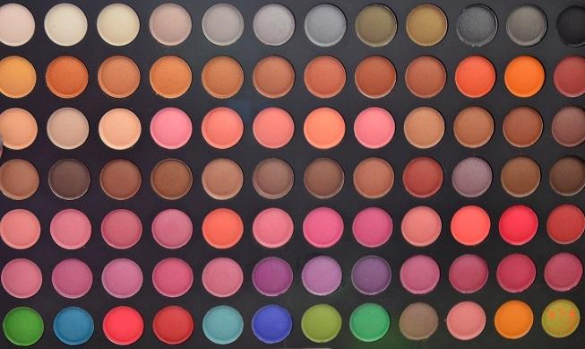 Ma nouvelle palette: 183 SUPER COLOR RANGER de chez Fraulein38. 99.jpg