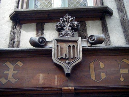 L'atelier d'un sculpteur sur bois à Caen (14) L'atelier d'un sculpteur sur bois à Caen (14)