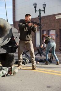 Chris-Hemsworth-in-Red-Dawn-2012-Movie-Image Red Dawn : le teaser du remake avec Chris Hemsworth
