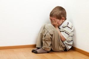 La MALTRAITANCE abime le cerveau de l’enfant et déprime l’adolescent – Neuropsychopharmacology