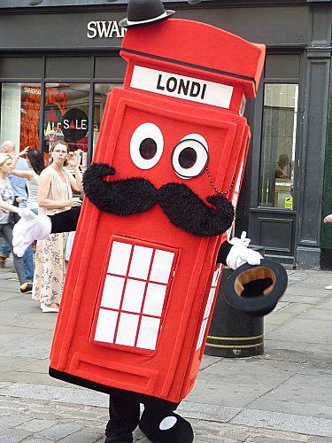 Chronique de voyages : Les cabines téléphoniques (2) P1160750.JPG