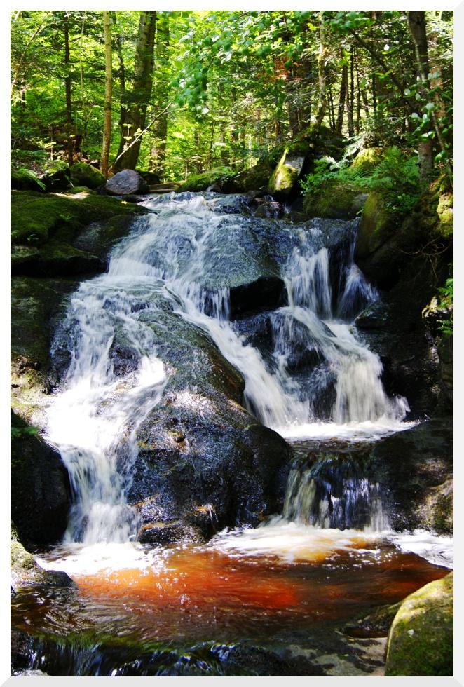 cascade cascade rivière