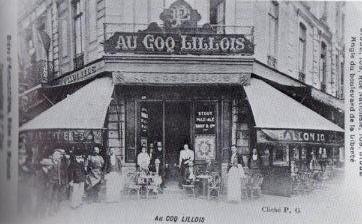 Un café aux Halles Couvertes en 1888.