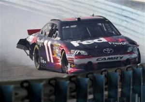 2012watkinsglennscspracticedennyhamlin 2012watkinsglennscspracticedennyhamlin 300x210 La pluie perturbe les essais à Watkins Glen (Nascar Sprint Cup)