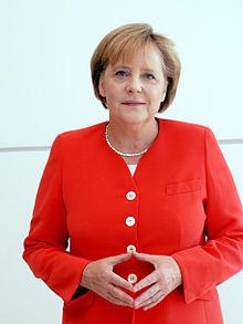 Merkel Pour Merkel, le pouvoir ou l'euro