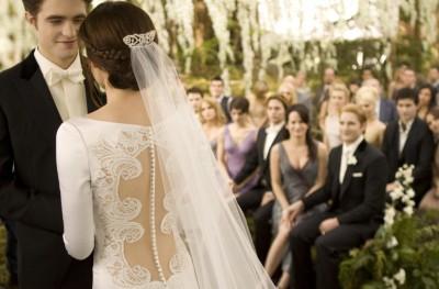 Bon anniversaire de mariage à Edward et Bella !