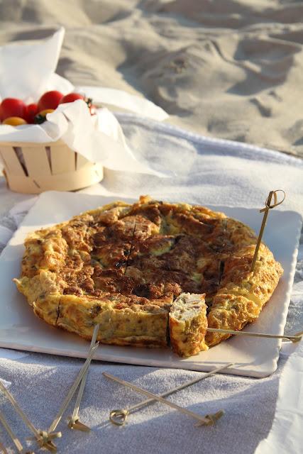 Tortilla au thon et olives noires pour continuer notre pique nique sur la plage