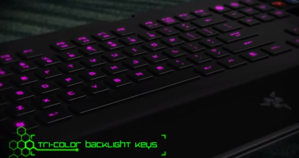 Razer DeathStalker Ultimate : un clavier qui rend intelligent ?