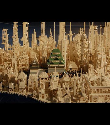focus-sur-la-maquette-construite-a-l-occasion-des-50-ans-de-l-introduction-de-lego-au-japon_101304_w460 1.8 million