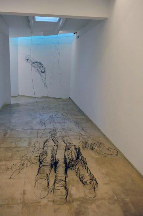 Sculpture ultra réaliste en fil de fer par David Oliveira Sculpture ultra réaliste en fil de fer par David Oliveira