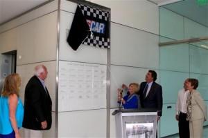2012 NASCAR Foundation Betty Jane France Unveils Logo in Daytona Beach Headquarters 300x200 La Fondation Nascar annonce un nouveau Directeur Exécutif