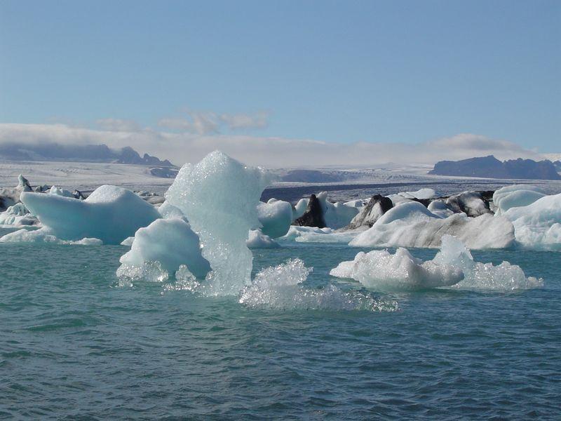 Jokulsarlon_icebergs
