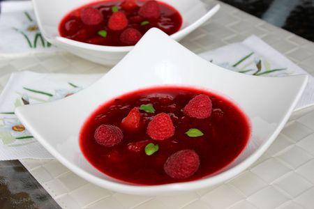 Soupe glacée aux fruits d'été (prunes, pêches, framboises et vanille) IMG_0303r