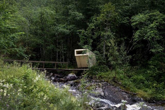 Un Sauna à Loddgard, en Norvège, par FORMLØS Architecture