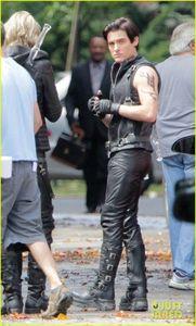 lily_collins_jamie_campbell_bower_mortal_instruments_set_05