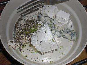 OLIVES FARCIES PANES CIMG7629.JPG