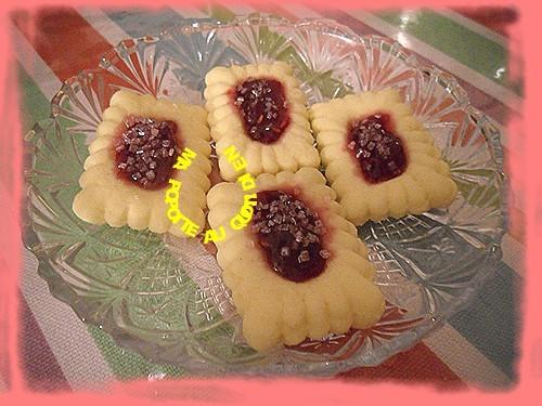 Biscuits shortbreads 3 modéles et 3 fourrages confframboises.jpg