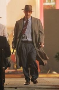 Josh+Brolin+jumps+action+during+shoots+movie+hoUoIih96dix Photos tournages {n°3}