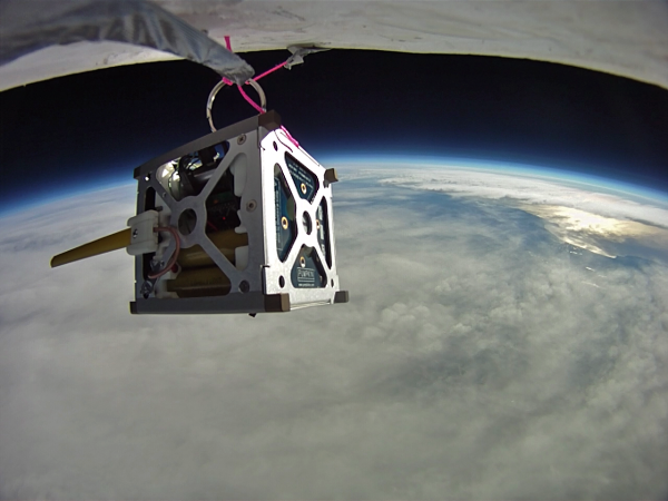 johanmanuelmendezspacetecho Android dans l’espace