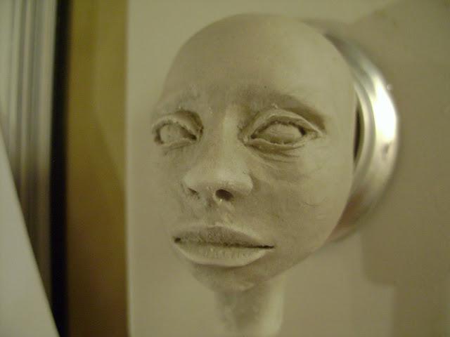 Et maintenant, un peu de sculpture ! And now, let's learn how to sculpt faces ! Et maintenant, un peu de sculpture ! And now, let's learn how to sculpt faces !