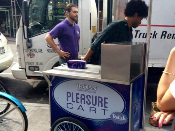 Manhattan: La distribution gratuite de Sex Toys tourne à l’émeute