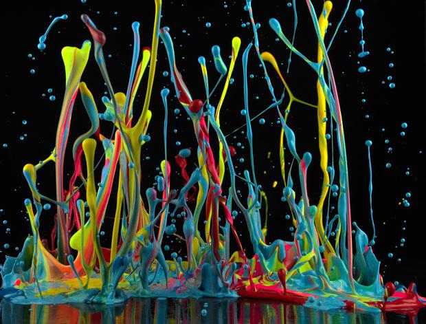 32 Monte le son, j’arrive pas à peindre