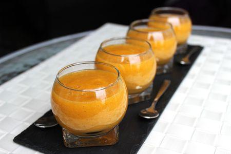 Compote aux pêches jaunes et mirabelles IMG_0550r