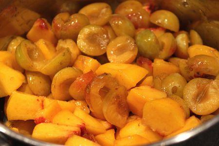 Compote aux pêches jaunes et mirabelles IMG_0521r