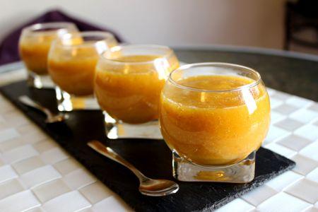 Compote aux pêches jaunes et mirabelles IMG_0537r