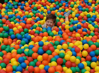 L'âge de la 1ere majorité ! L'âge de la 1ere majorité !