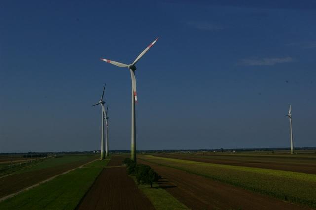 Bratislava, Slovaquie IMGP8127 Autriche Paysages Eoliennes