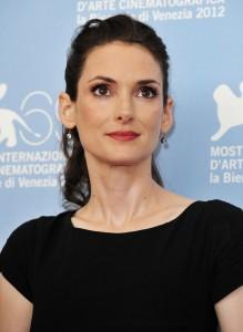 Winona+Ryder+Iceman+Photocall+69th+Venice+DLmCbleM0stx Mostra de Venise : Photocall et avant-première de The Iceman avec Winona Ryder