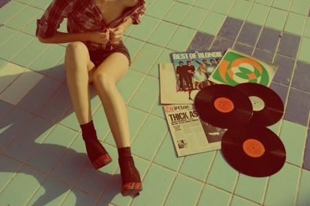 Girls & Vinyls