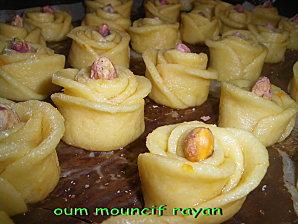 Roses à la Semoule et Jus d'Oranges Roses à la Semoule et Jus d'Oranges