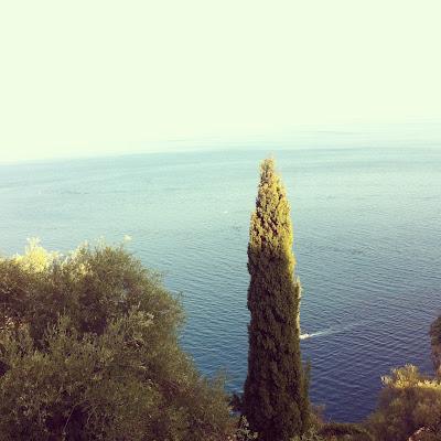 PÉRIPLE SICILIEN - PART I: TAORMINA...PAR HAYLEY PÉRIPLE SICILIEN - PART I: TAORMINA...PAR HAYLEY