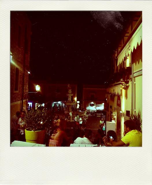 PÉRIPLE SICILIEN - PART I: TAORMINA...PAR HAYLEY PÉRIPLE SICILIEN - PART I: TAORMINA...PAR HAYLEY